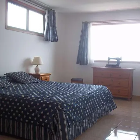 度假居 Sleeps 4 Wifi 法马拉